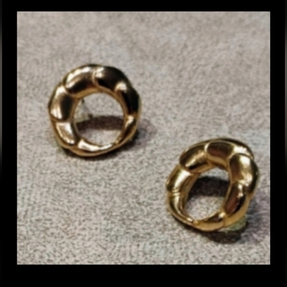 New!! 14 K Gold Plated Croissant Post Earrings